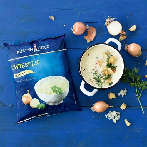 Schnelle Zwiebelcremesuppe mit Topping