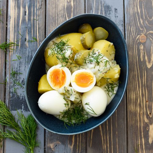 Eier mit Senf-Dill-Sauce