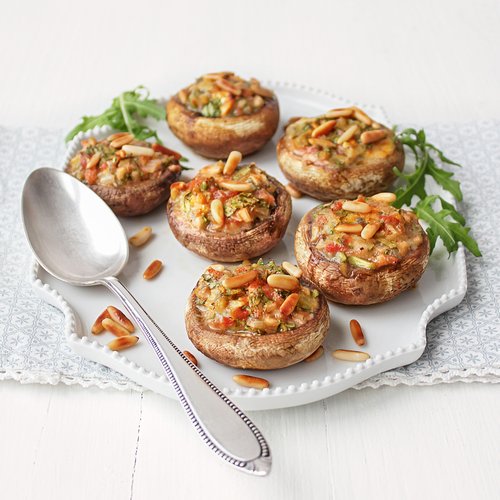 Pilze mit Käse-Rucola-Füllung