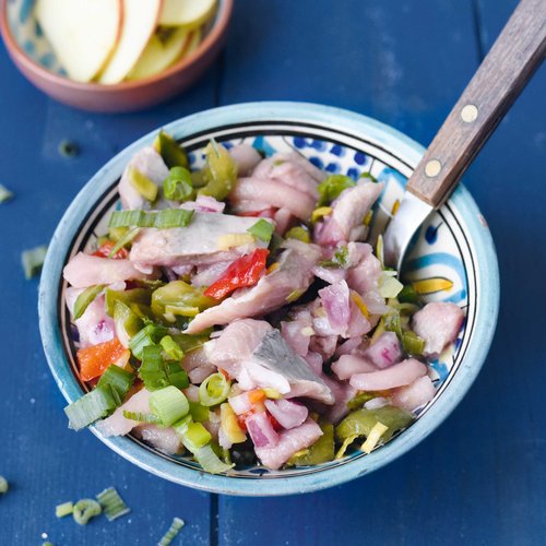 Matjessalat mit Äpfeln