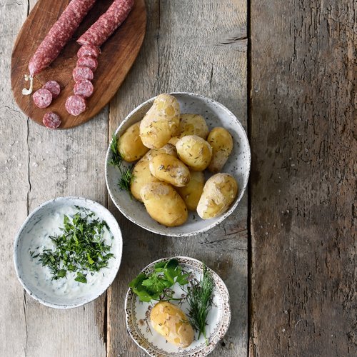 Meersalz-Kümmel-Kartoffeln mit Meerrettich-Dip