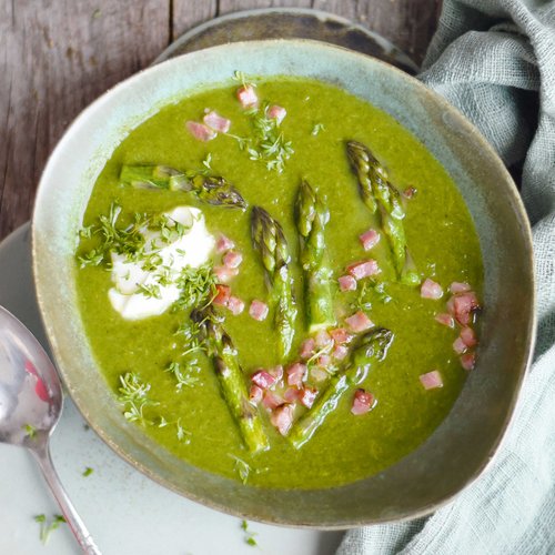 Grüne-Spargelspinat-Suppe