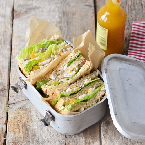 Geflügelsalat-Sandwich